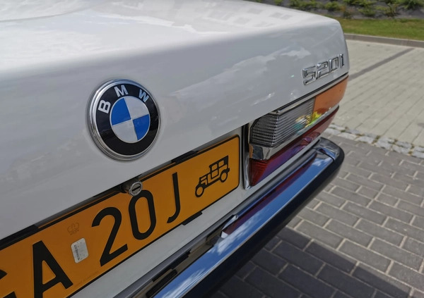 BMW Seria 5 cena 52900 przebieg: 128447, rok produkcji 1983 z Gdynia małe 742